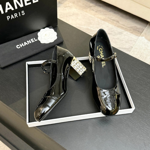 Chanel – Noir Lumière Mary Jane Heels