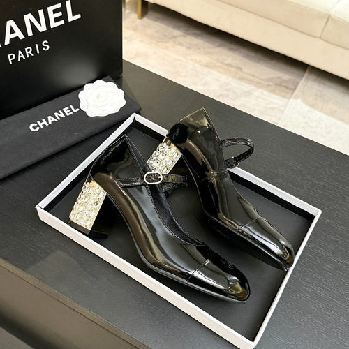 Chanel – Noir Lumière Mary Jane Heels
