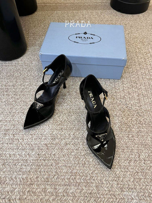 Prada – Noir Triangolo Patent Slingback Heels