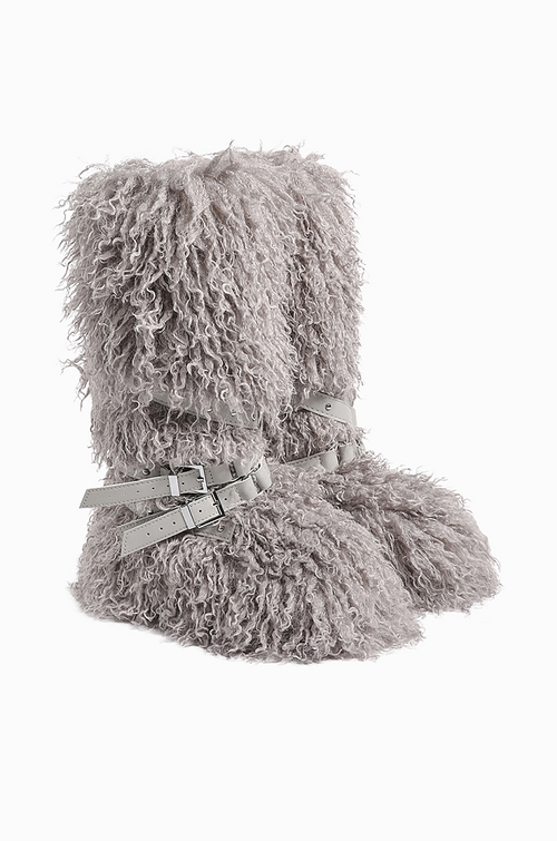 “Montagne Luxe Shearling Armure” — Couture Fur Boots with Atelier Strap Harness