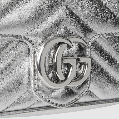 Gucci Marmont Mini Shoulder Bag — Metallic Silver Quilted Leather (16.5 cm)
