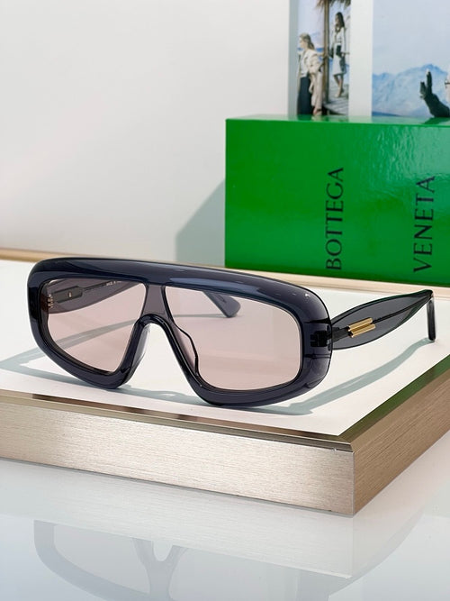 Bottega Veneta ‘Visio Scultoreo’ Oversized Shield Sunglasses