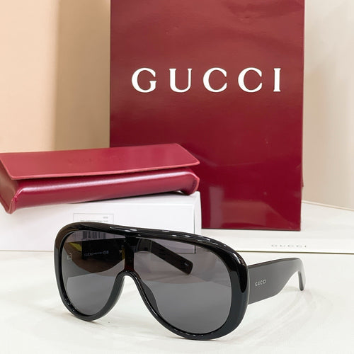 Gucci Obsidian Visor Oversized Sunglasses