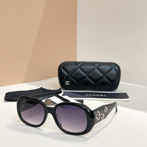 CC Floral Oval framed Sunglasses