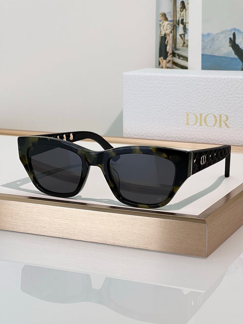 CD Cateye Sunglasses