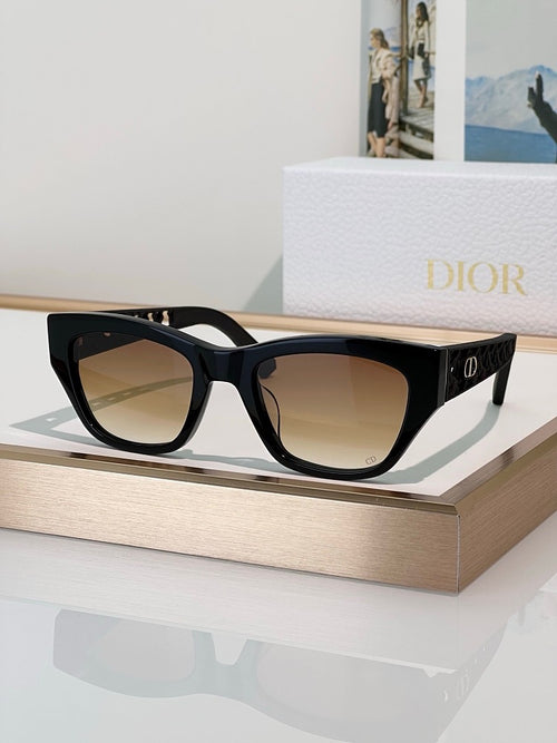CD Cateye Sunglasses