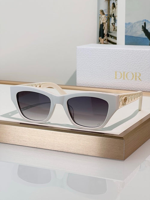 CD Cateye Sunglasses