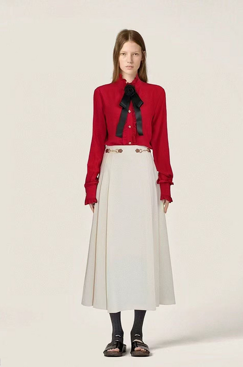 Gucci Luxwind Belt Detail Midi Skirt in Cream