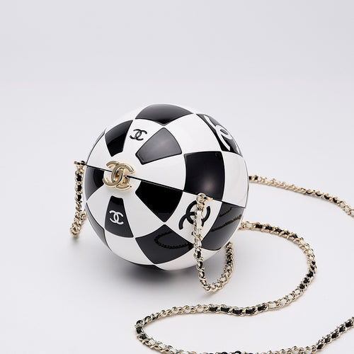 Chanel Éclipse Orb Minaudière