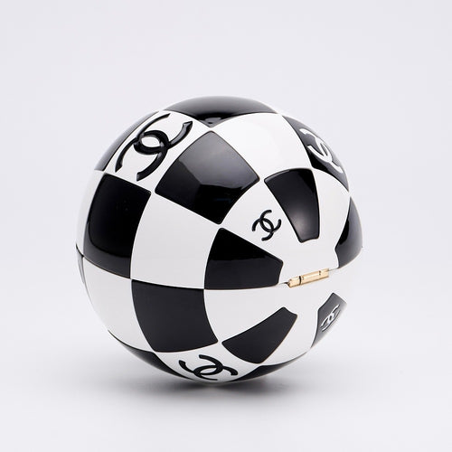Chanel Éclipse Orb Minaudière