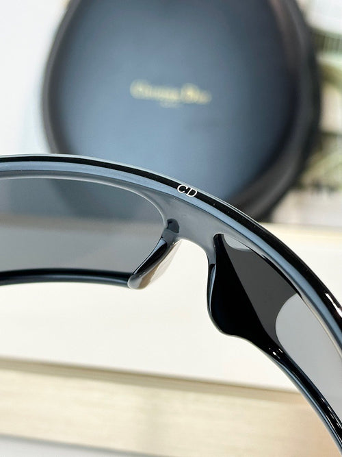 Dior Rectangular Framed Glasses