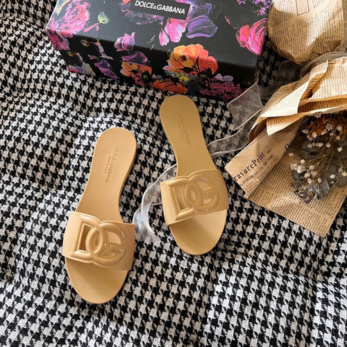 D & G Slides