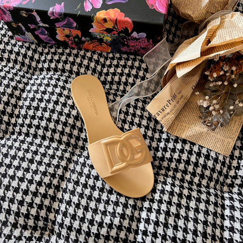 D & G Slides