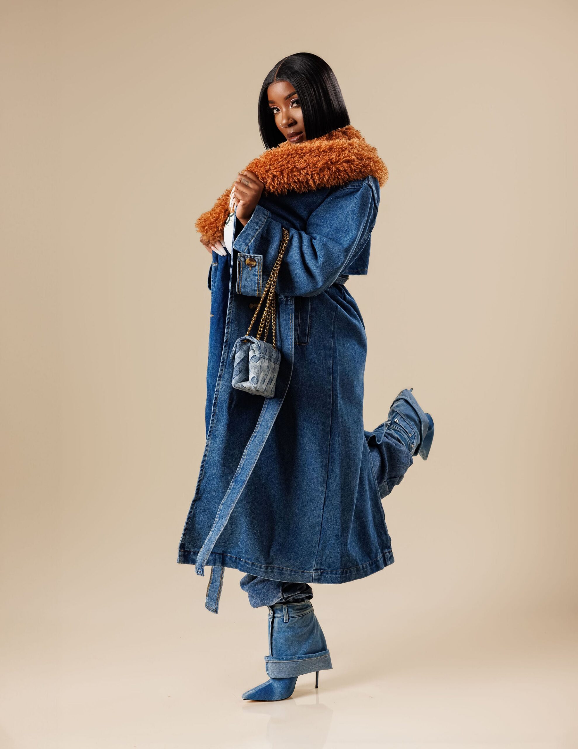 10-12-2024Luxe-Q-Denim-142-Edit__2_-Edit8.5x11HQMag.jpg ‘Ravina’ Denim Coat - Image 1