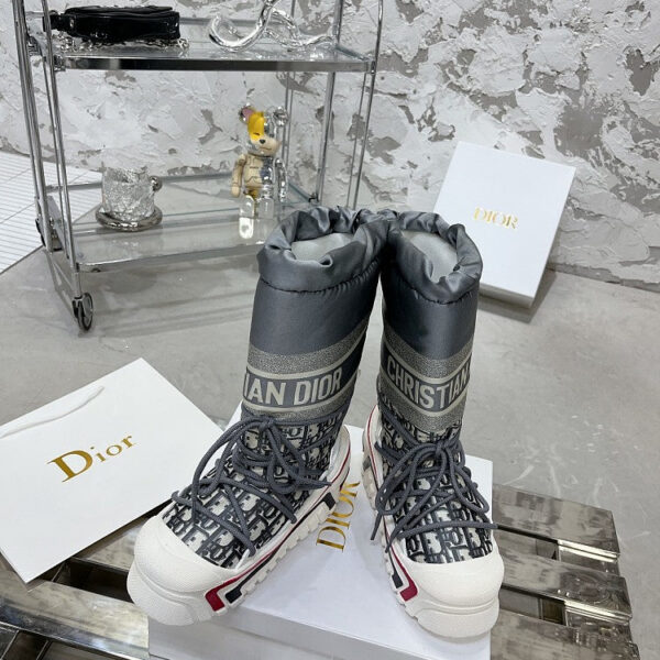 ‘Après- Ski Boot