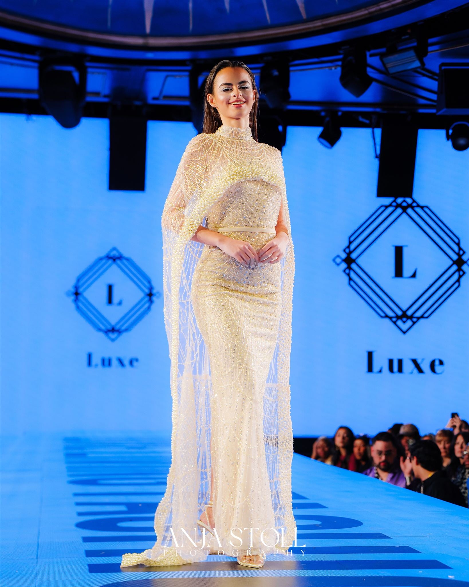 F78F9E88-F064-431C-9627-BF5EBCBEB2C6.jpg 'Che' Le Vout' Couture Dress - Image 1