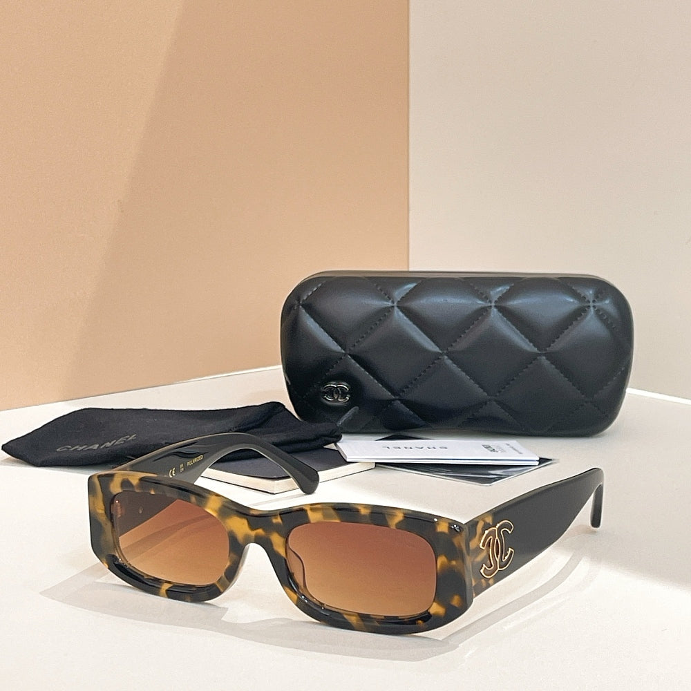 IMG_1474.jpg CC Two Toned Squared Glasses - Image 1