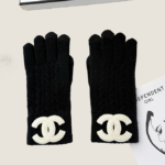 Chanel “L’Hiver Élégance” Knit Gloves