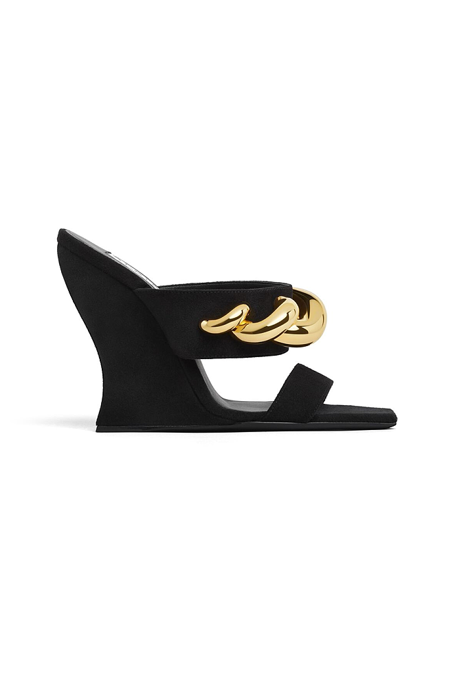 IMG_4829_8278d41b-337e-45d0-bd0d-de9da502b390.png Alaïa Noir Sculptural Chain Wedge Sandals - Image 1