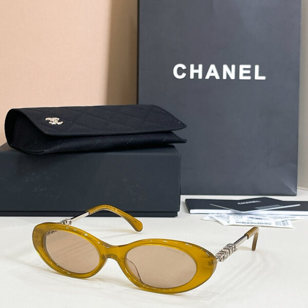 Chanel Éclipse Oval Signature Sunglasses