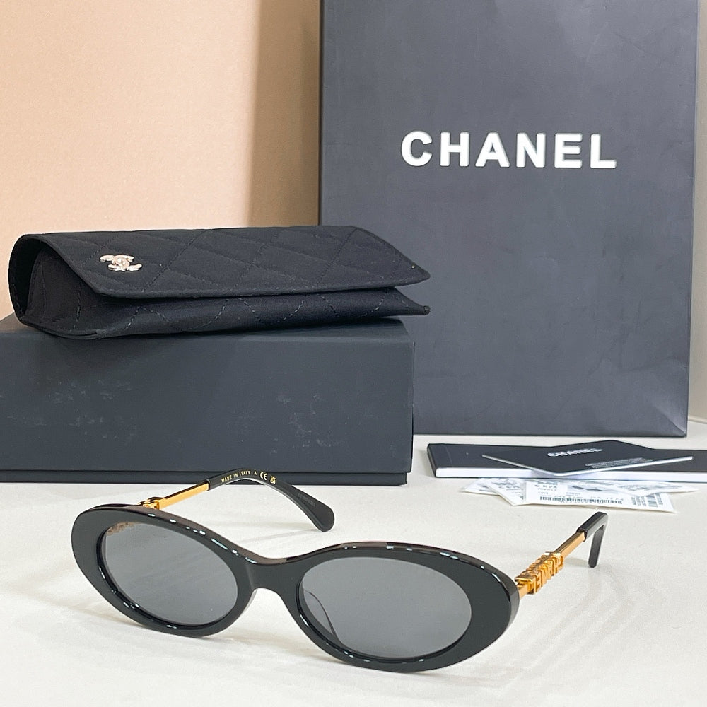 IMG_5055.jpg Chanel Éclipse Oval Signature Sunglasses - Image 1