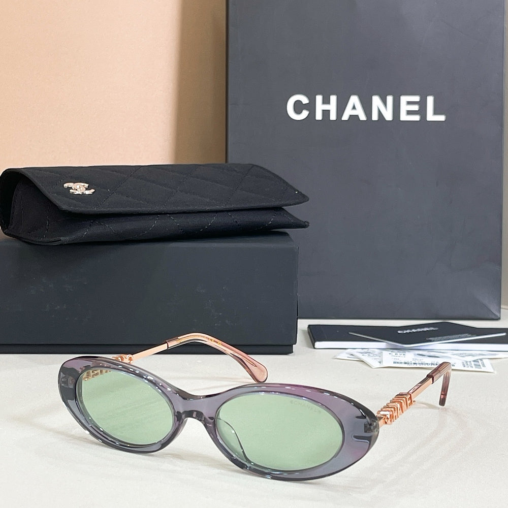 IMG_5056_9df4559b-e940-4972-aa2d-24fc0e0f5c1e.jpg Chanel Éclipse Oval Signature Sunglasses - Image 1