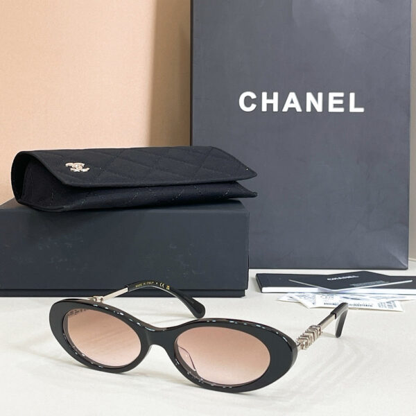 Chanel Éclipse Oval Signature Sunglasses