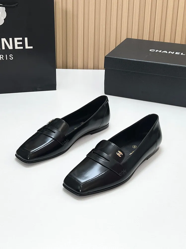 Chanel Patent Leather Square-Toe Loafers – Black - Image 5