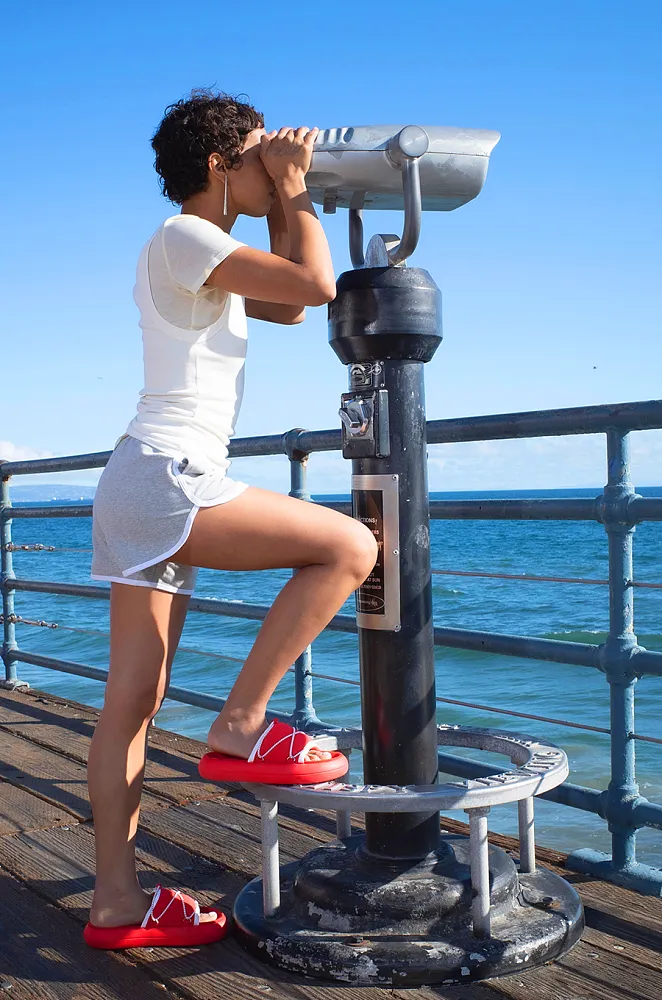Moon Boot Luna Trek Platform Slides – Red - Image 3