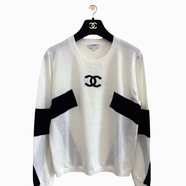 Chanel Contrast Monogram Knit Pullover