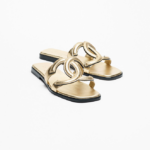 Chanel – Or Entrelacé CC Flat Sandals
