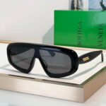 Bottega Veneta ‘Visio Scultoreo’ Oversized Shield Sunglasses