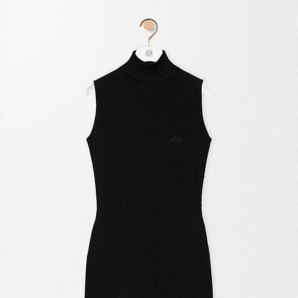Loewe Anagram Sculpt Knit Turtleneck Top — Noir