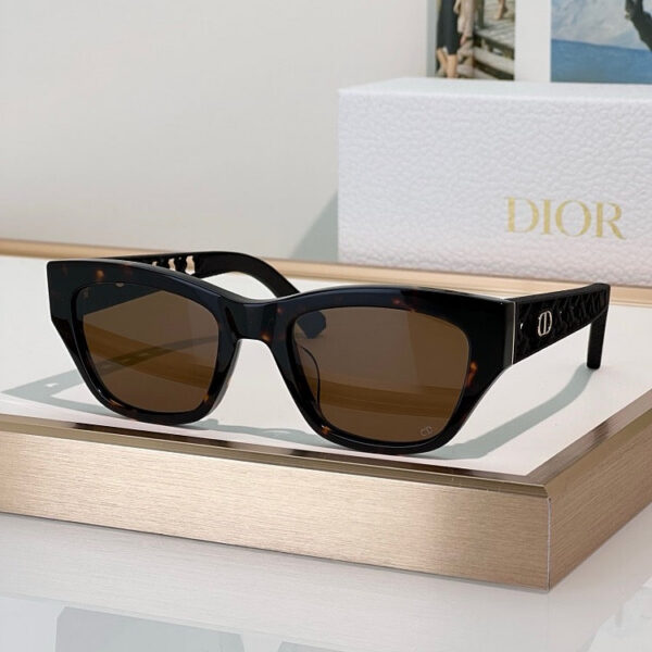 CD Cateye Sunglasses