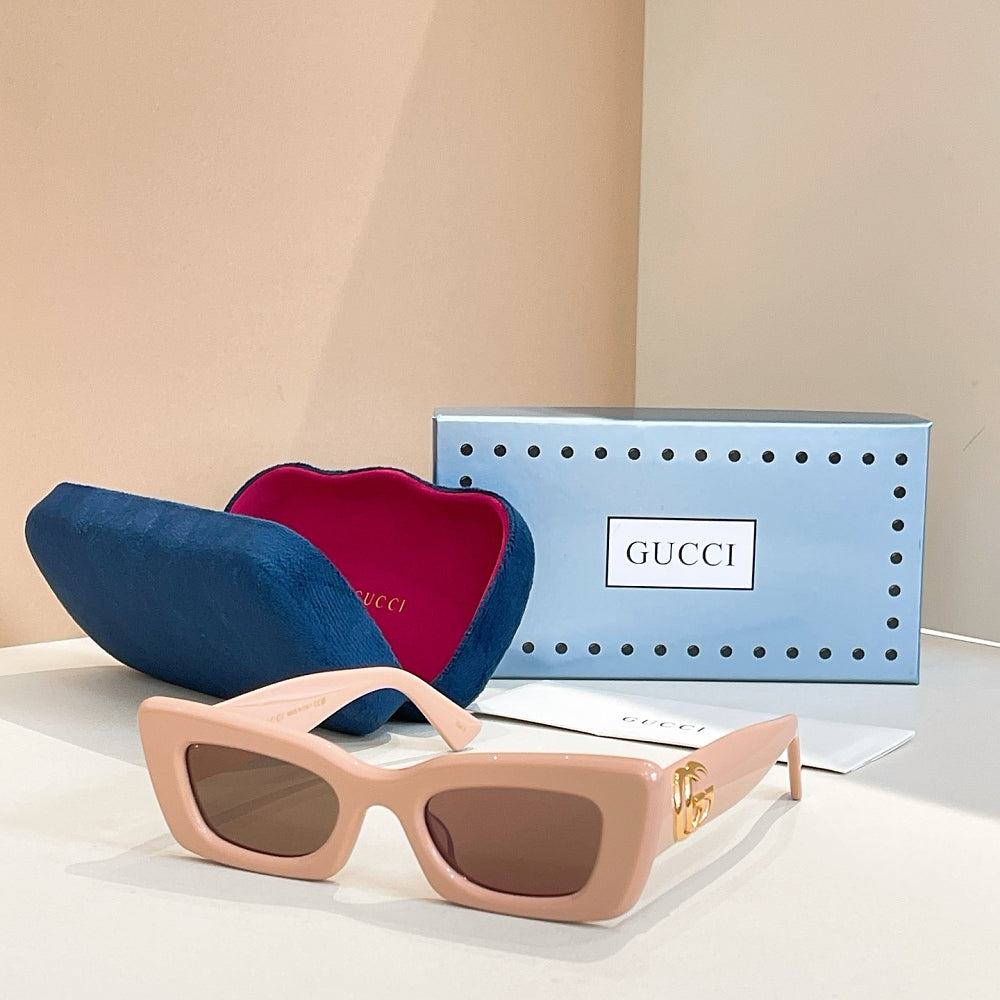 IMG_9036.jpg GG Cateye Sunglasses - Image 1