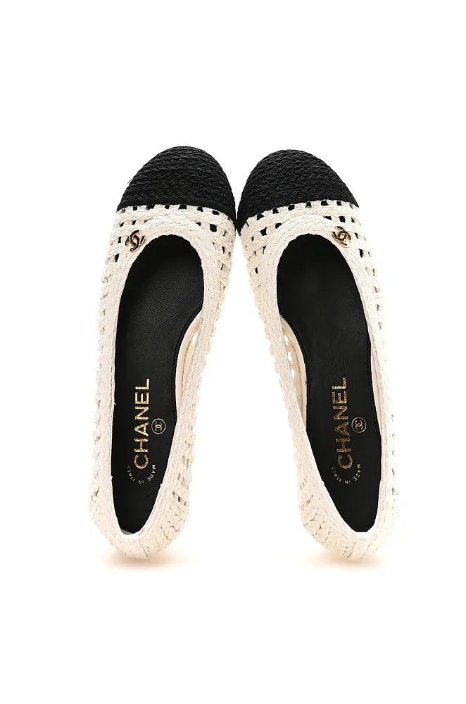 Chanel Two-Tone Openwork Knit Ballet Flats - Image 3