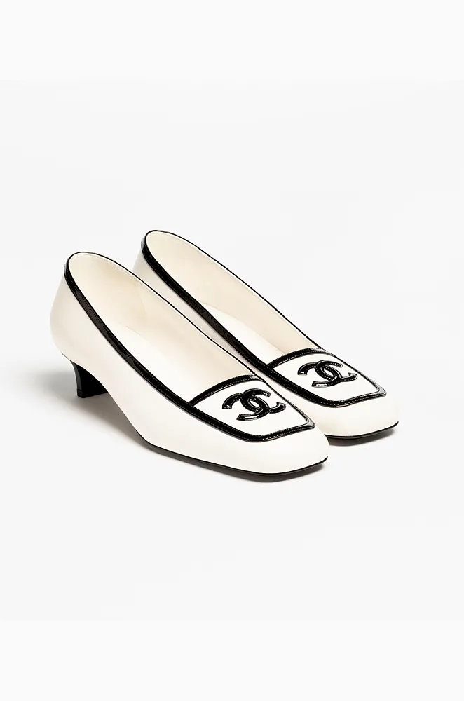Chanel CC Leather Slingback Pumps - Image 3