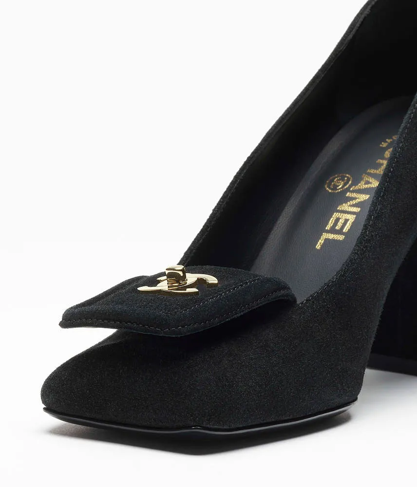 Chanel Suede CC Block Heel Pumps - Image 6