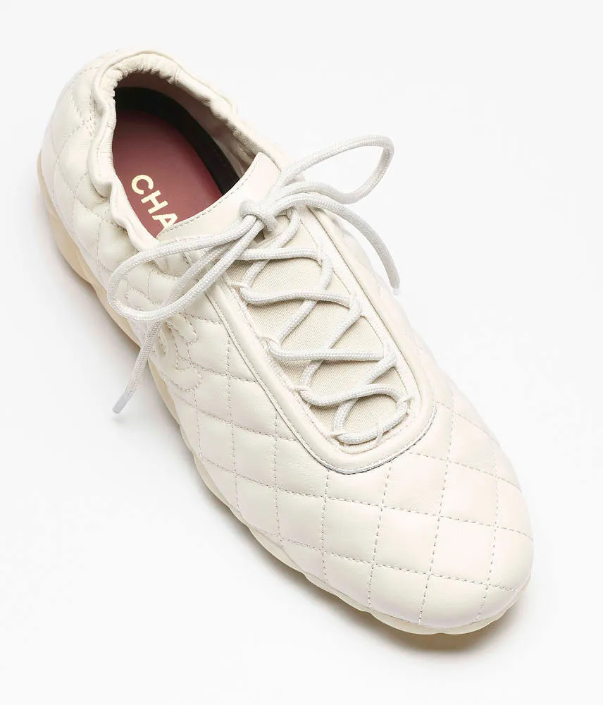 Chanel Quilted CC Leather Low-Top Sneakers – Ivory - Image 4