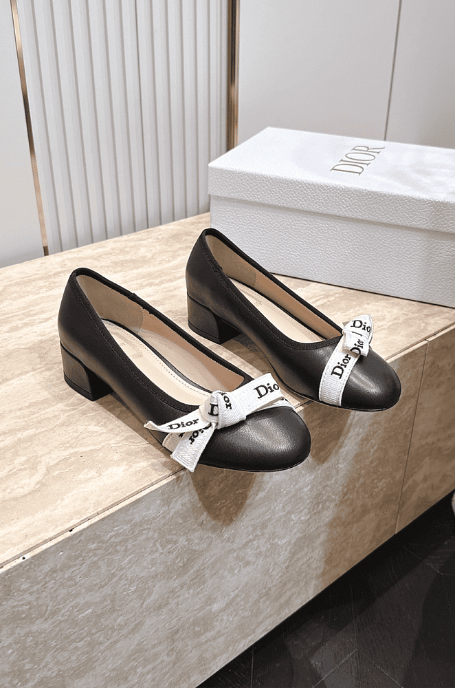 IMG_7114 DIOR J’Adior Ribbon Bow Leather Pumps — Black - Image 1