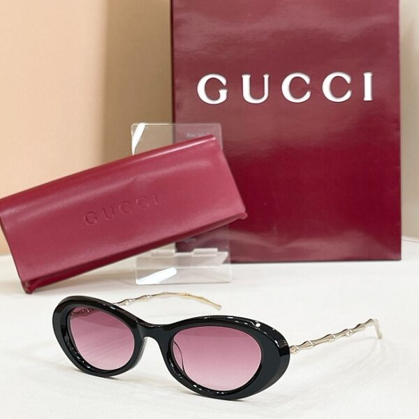 GUCCI Sculpted Oval Metal-Temple Sunglasses